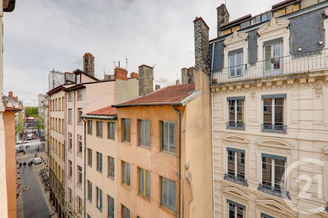 Appartement F3 à vendre - 3 pièces - 77.45 m2 - LYON - 69002 - RHONE-ALPES - Century 21 Presqu'Île Immobilier Appartement F3 à vendre - 3 pièces - 77.45 m2 - LYON - 69002 - RHONE-ALPES - Century 21 Presqu'Île Immobilier
