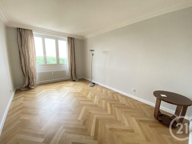 Afficher la photo en grand Appartement F5 à vendre - 5 pièces - 138.58 m2 - CALUIRE ET CUIRE - 69 - RHONE-ALPES - Century 21 Presqu'Île Immobilier