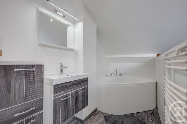 Appartement T4 à vendre - 4 pièces - 125.0 m2 - LYON - 69005 - RHONE-ALPES - Century 21 Presqu'Île Immobilier Appartement T4 à vendre - 4 pièces - 125.0 m2 - LYON - 69005 - RHONE-ALPES - Century 21 Presqu'Île Immobilier