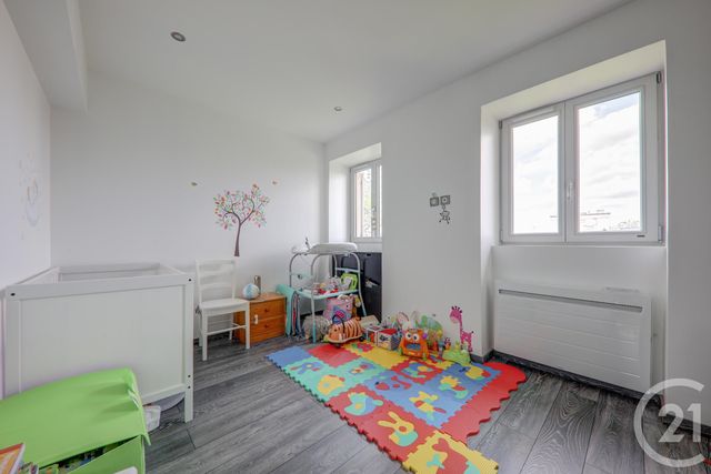 Appartement T4 à vendre - 4 pièces - 125.0 m2 - LYON - 69005 - RHONE-ALPES - Century 21 Presqu'Île Immobilier Appartement T4 à vendre - 4 pièces - 125.0 m2 - LYON - 69005 - RHONE-ALPES - Century 21 Presqu'Île Immobilier