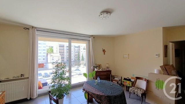 Appartement T3 à vendre - 3 pièces - 66.86 m2 - LYON - 69002 - RHONE-ALPES - Century 21 Presqu'Île Immobilier Appartement T3 à vendre - 3 pièces - 66.86 m2 - LYON - 69002 - RHONE-ALPES - Century 21 Presqu'Île Immobilier