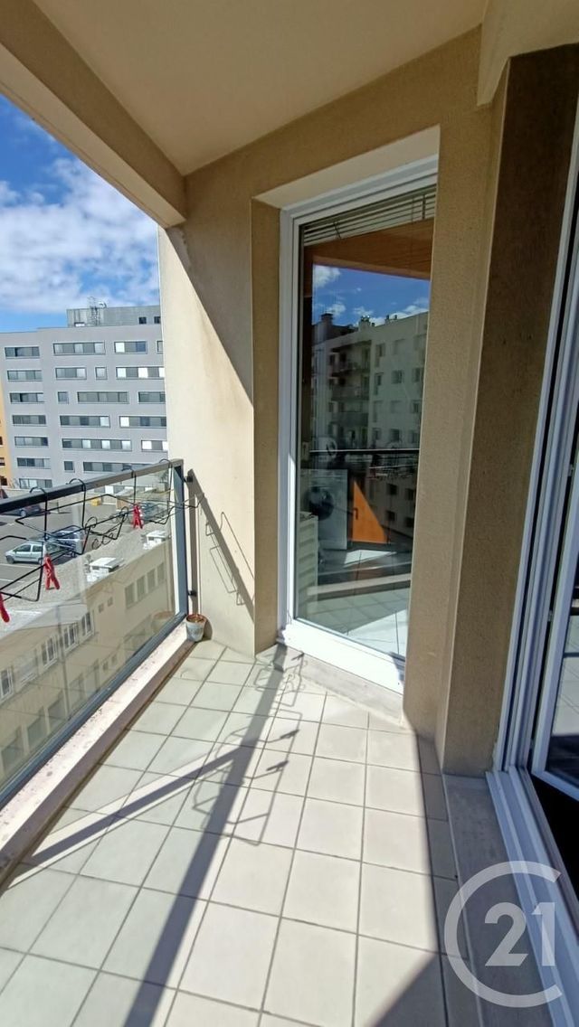 Appartement T3 à vendre - 3 pièces - 66.86 m2 - LYON - 69002 - RHONE-ALPES - Century 21 Presqu'Île Immobilier Appartement T3 à vendre - 3 pièces - 66.86 m2 - LYON - 69002 - RHONE-ALPES - Century 21 Presqu'Île Immobilier