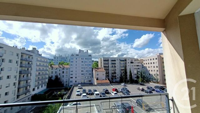 Appartement T3 à vendre - 3 pièces - 66.86 m2 - LYON - 69002 - RHONE-ALPES - Century 21 Presqu'Île Immobilier Appartement T3 à vendre - 3 pièces - 66.86 m2 - LYON - 69002 - RHONE-ALPES - Century 21 Presqu'Île Immobilier