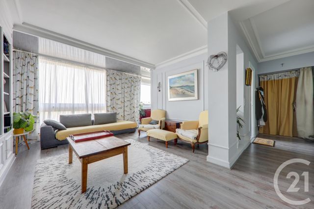 Appartement F4 à vendre - 4 pièces - 94.68 m2 - LYON - 69006 - RHONE-ALPES - Century 21 Presqu'Île Immobilier Appartement F4 à vendre - 4 pièces - 94.68 m2 - LYON - 69006 - RHONE-ALPES - Century 21 Presqu'Île Immobilier