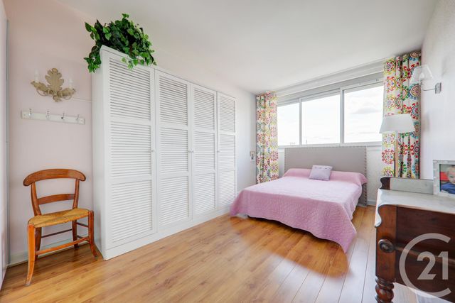 Appartement F4 à vendre - 4 pièces - 94.68 m2 - LYON - 69006 - RHONE-ALPES - Century 21 Presqu'Île Immobilier Appartement F4 à vendre - 4 pièces - 94.68 m2 - LYON - 69006 - RHONE-ALPES - Century 21 Presqu'Île Immobilier