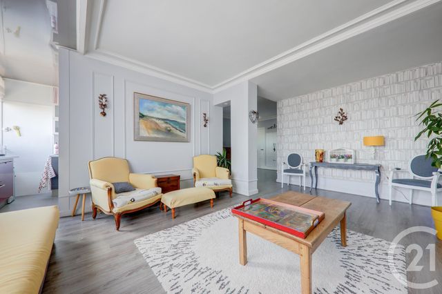 Appartement F4 à vendre - 4 pièces - 94.68 m2 - LYON - 69006 - RHONE-ALPES - Century 21 Presqu'Île Immobilier Appartement F4 à vendre - 4 pièces - 94.68 m2 - LYON - 69006 - RHONE-ALPES - Century 21 Presqu'Île Immobilier