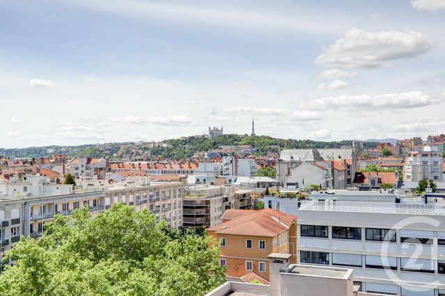 Appartement F4 à vendre - 4 pièces - 94.68 m2 - LYON - 69006 - RHONE-ALPES - Century 21 Presqu'Île Immobilier Appartement F4 à vendre - 4 pièces - 94.68 m2 - LYON - 69006 - RHONE-ALPES - Century 21 Presqu'Île Immobilier