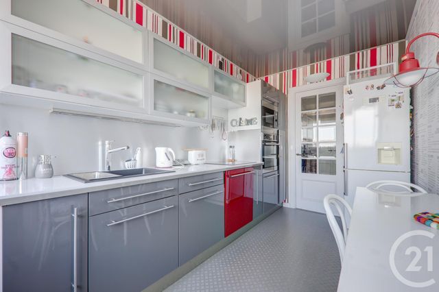 Appartement F4 à vendre - 4 pièces - 94.68 m2 - LYON - 69006 - RHONE-ALPES - Century 21 Presqu'Île Immobilier Appartement F4 à vendre - 4 pièces - 94.68 m2 - LYON - 69006 - RHONE-ALPES - Century 21 Presqu'Île Immobilier