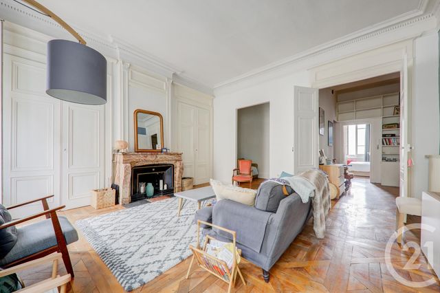 Afficher la photo en grand Appartement F4 à vendre - 4 pièces - 126.3 m2 - LYON - 69002 - RHONE-ALPES - Century 21 Presqu'Île Immobilier