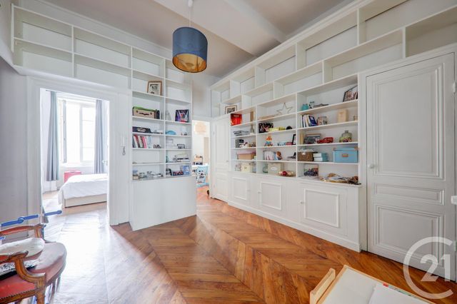 Afficher la photo en grand Appartement F4 à vendre - 4 pièces - 126.3 m2 - LYON - 69002 - RHONE-ALPES - Century 21 Presqu'Île Immobilier