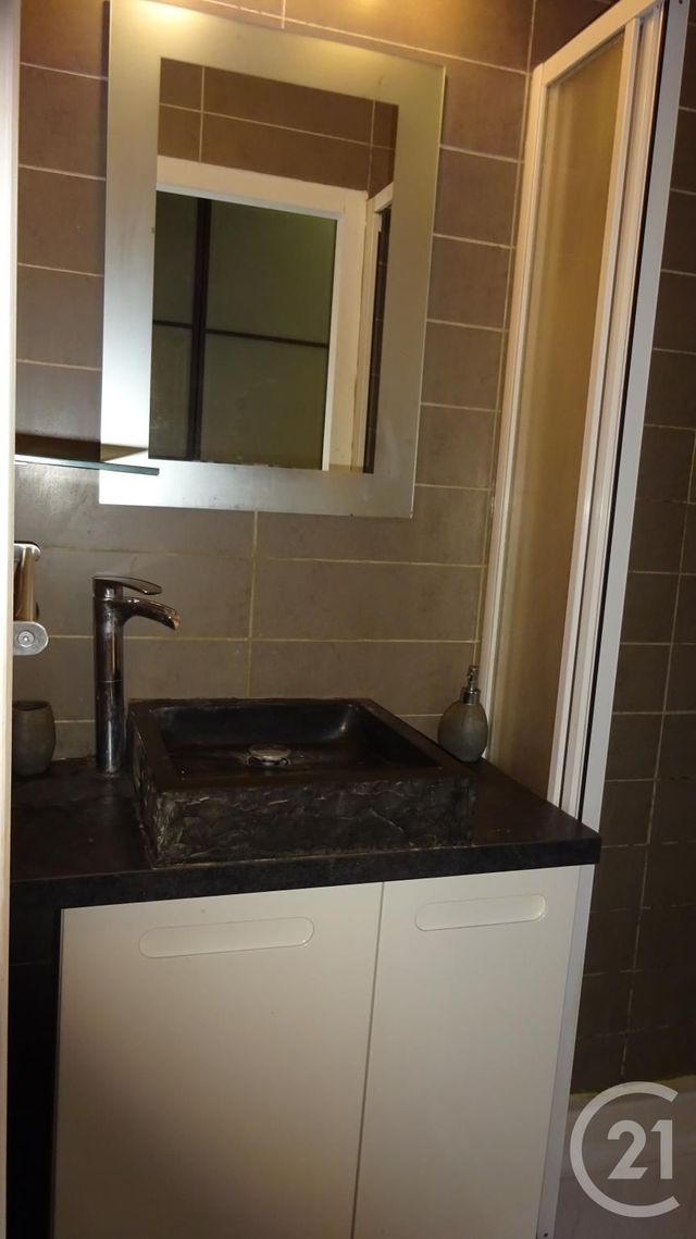 Appartement T2 à louer - 2 pièces - 47.31 m2 - LYON - 69001 - RHONE-ALPES - Century 21 Presqu'Île Immobilier Appartement T2 à louer - 2 pièces - 47.31 m2 - LYON - 69001 - RHONE-ALPES - Century 21 Presqu'Île Immobilier