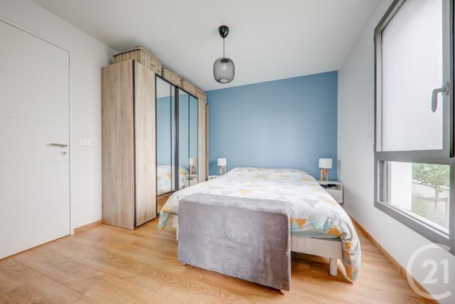 Appartement F4 à vendre - 4 pièces - 85.0 m2 - LYON - 69007 - RHONE-ALPES - Century 21 Presqu'Île Immobilier Appartement F4 à vendre - 4 pièces - 85.0 m2 - LYON - 69007 - RHONE-ALPES - Century 21 Presqu'Île Immobilier