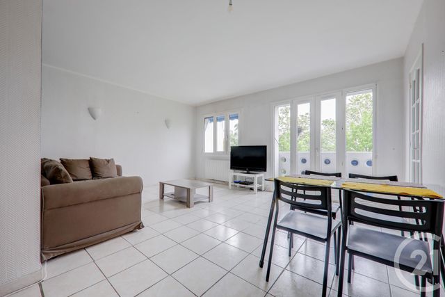 Appartement F4 à vendre - 4 pièces - 76.19 m2 - LYON - 69005 - RHONE-ALPES - Century 21 Presqu'Île Immobilier Appartement F4 à vendre - 4 pièces - 76.19 m2 - LYON - 69005 - RHONE-ALPES - Century 21 Presqu'Île Immobilier