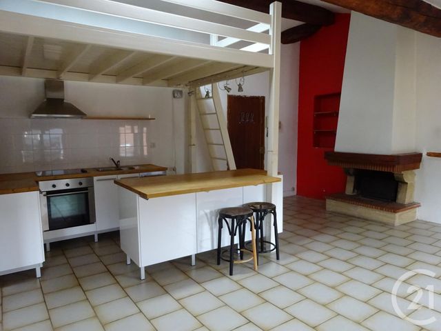 Appartement F2 à louer - 2 pièces - 43.5 m2 - LYON - 69001 - RHONE-ALPES - Century 21 Presqu'Île Immobilier Appartement F2 à louer - 2 pièces - 43.5 m2 - LYON - 69001 - RHONE-ALPES - Century 21 Presqu'Île Immobilier