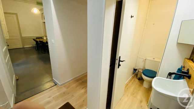 Afficher la photo en grand Appartement à louer - 2 pièces - 85.82 m2 - LYON - 69002 - RHONE-ALPES - Century 21 Presqu'Île Immobilier