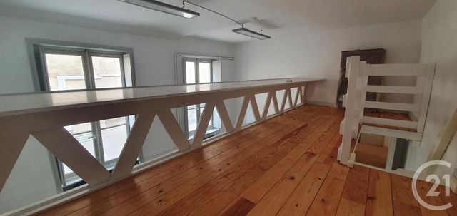 Afficher la photo en grand Appartement à louer - 2 pièces - 85.82 m2 - LYON - 69002 - RHONE-ALPES - Century 21 Presqu'Île Immobilier