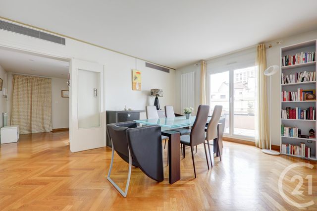 Afficher la photo en grand Appartement F3 à vendre - 3 pièces - 88.43 m2 - LYON - 69006 - RHONE-ALPES - Century 21 Presqu'Île Immobilier