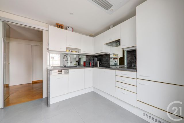 Afficher la photo en grand Appartement F3 à vendre - 3 pièces - 88.43 m2 - LYON - 69006 - RHONE-ALPES - Century 21 Presqu'Île Immobilier