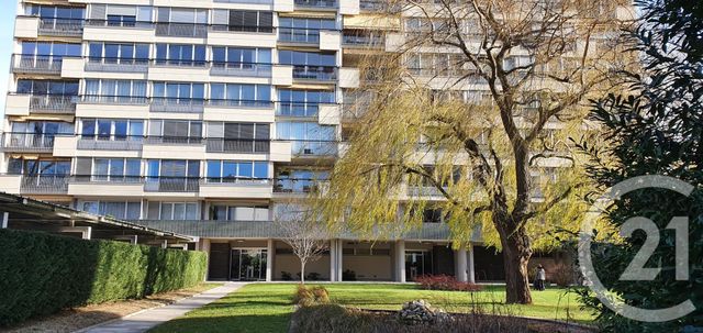 Afficher la photo en grand Appartement F5 à louer - 5 pièces - 117.88 m2 - LYON - 69004 - RHONE-ALPES - Century 21 Presqu'Île Immobilier