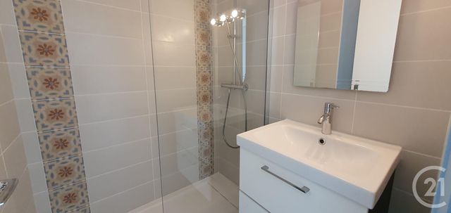 Afficher la photo en grand Appartement F5 à louer - 5 pièces - 117.88 m2 - LYON - 69004 - RHONE-ALPES - Century 21 Presqu'Île Immobilier