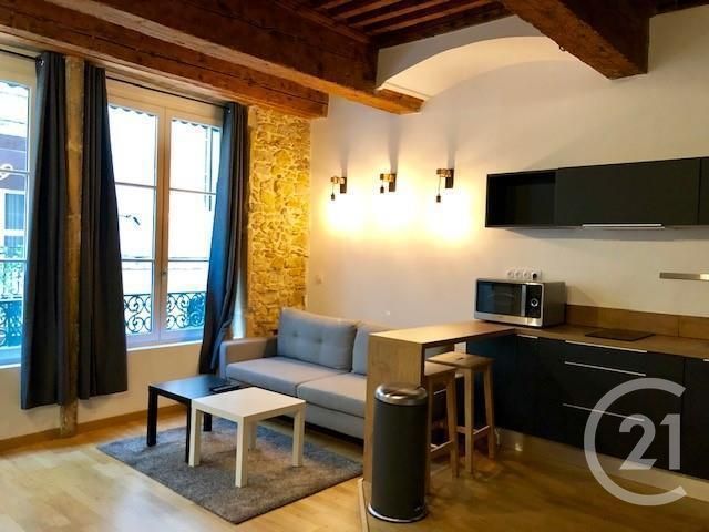 Afficher la photo en grand Studio à louer - 1 pièce - 27.0 m2 - LYON - 69001 - RHONE-ALPES - Century 21 Presqu'Île Immobilier