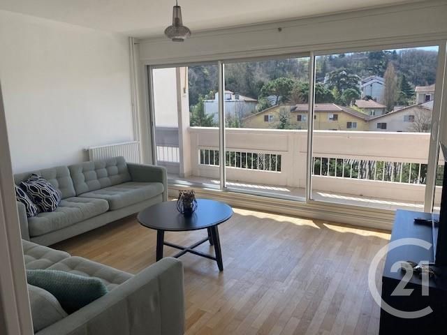 appartement à louer - 2 pièces - 58.61 m2 - CALUIRE ET CUIRE - 69 - RHONE-ALPES - Century 21 Presqu'Île Immobilier
