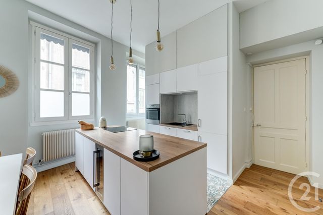 Appartement F2 à vendre - 2 pièces - 62.06 m2 - LYON - 69005 - RHONE-ALPES - Century 21 Presqu'Île Immobilier