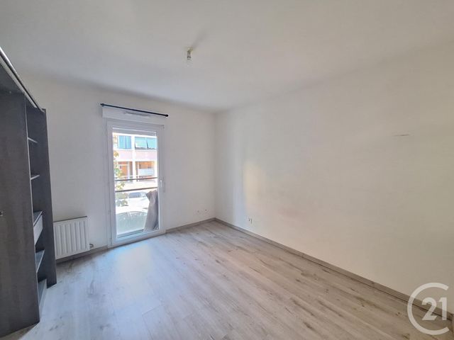 Appartement à louer - 3 pièces - 65.0 m2 - ST PRIEST - 69 - RHONE-ALPES - Century 21 Presqu'Île Immobilier