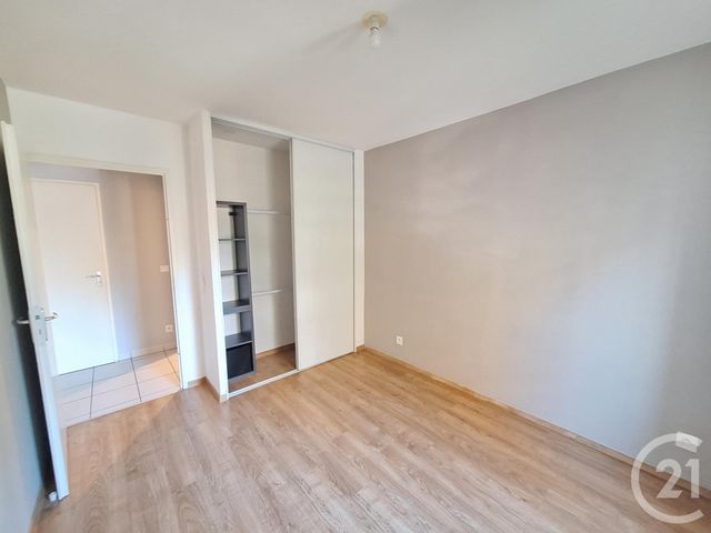 Appartement à louer - 3 pièces - 65.0 m2 - ST PRIEST - 69 - RHONE-ALPES - Century 21 Presqu'Île Immobilier