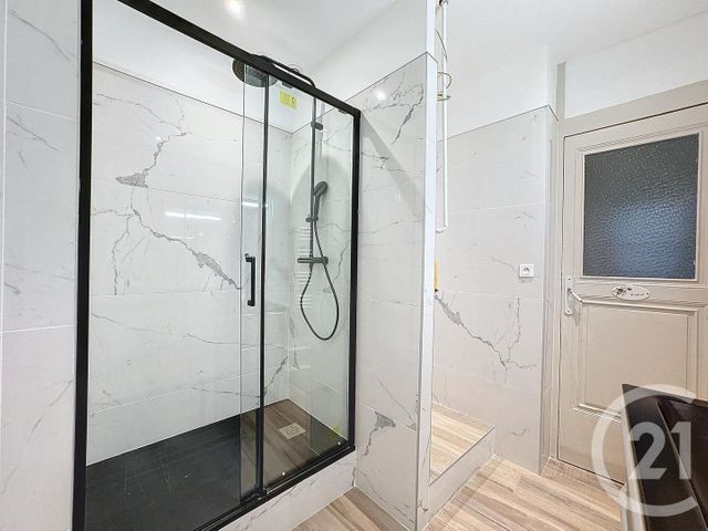 Appartement F2 à vendre - 2 pièces - 61.72 m2 - LYON - 69002 - RHONE-ALPES - Century 21 Presqu'Île Immobilier