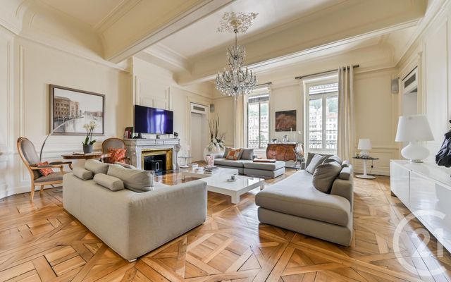 Appartement F5 à vendre - 5 pièces - 214.3 m2 - LYON - 69002 - RHONE-ALPES - Century 21 Presqu'Île Immobilier