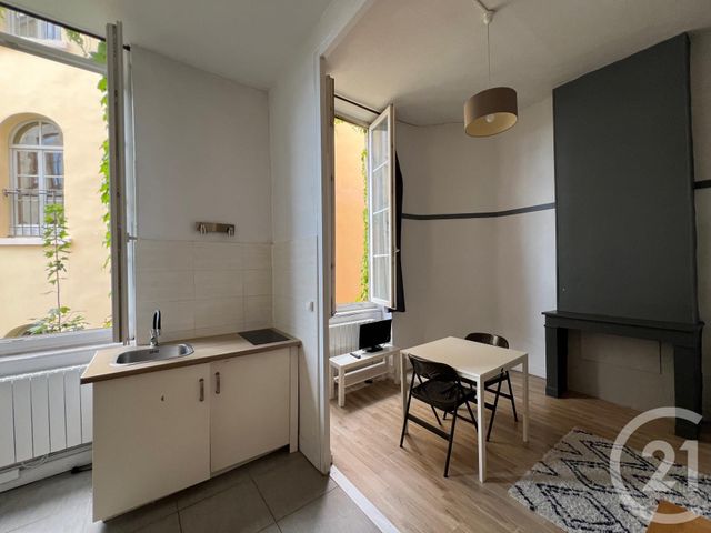 Appartement Studio à vendre - 1 pièce - 24.38 m2 - LYON - 69001 - RHONE-ALPES - Century 21 Presqu'Île Immobilier