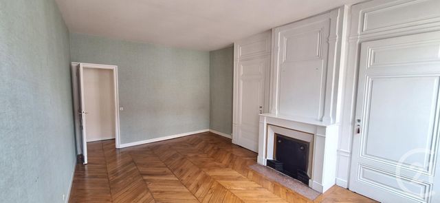 Afficher la photo en grand Appartement à louer - 2 pièces - 74.5 m2 - LYON - 69002 - RHONE-ALPES - Century 21 Presqu'Île Immobilier