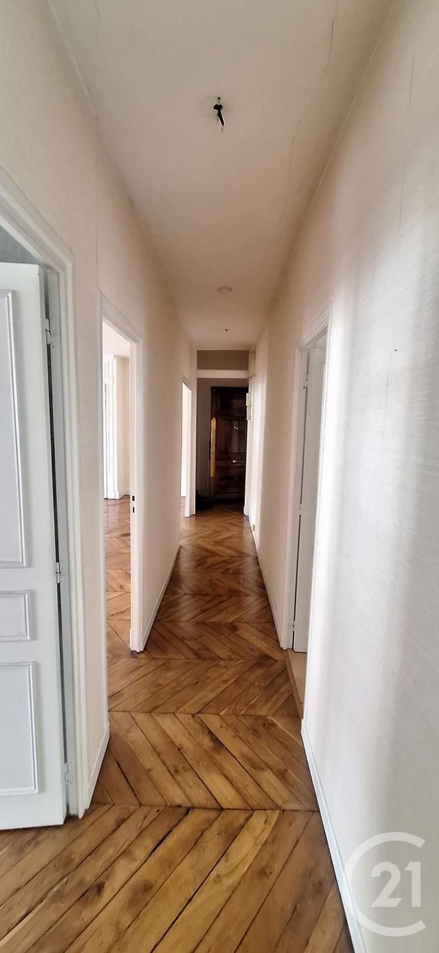 Afficher la photo en grand Appartement à louer - 2 pièces - 74.5 m2 - LYON - 69002 - RHONE-ALPES - Century 21 Presqu'Île Immobilier