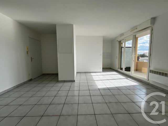 Afficher la photo en grand Appartement F2 à vendre - 2 pièces - 48.75 m2 - LYON - 69008 - RHONE-ALPES - Century 21 Presqu'Île Immobilier