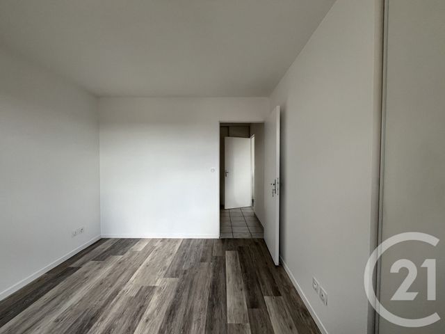 Afficher la photo en grand Appartement F2 à vendre - 2 pièces - 48.75 m2 - LYON - 69008 - RHONE-ALPES - Century 21 Presqu'Île Immobilier