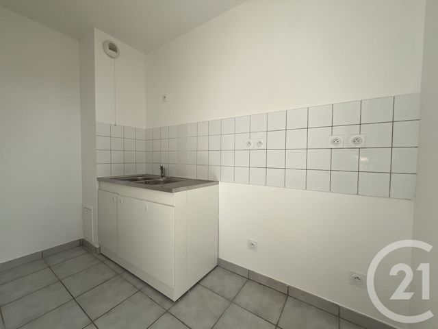 Afficher la photo en grand Appartement F2 à vendre - 2 pièces - 48.75 m2 - LYON - 69008 - RHONE-ALPES - Century 21 Presqu'Île Immobilier