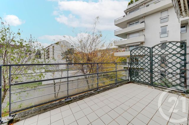 Appartement F3 à vendre - 3 pièces - 69.68 m2 - LYON - 69008 - RHONE-ALPES - Century 21 Presqu'Île Immobilier