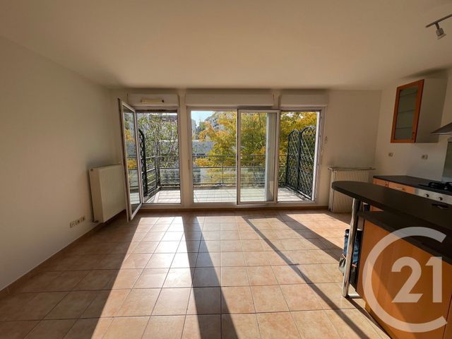 Afficher la photo en grand Appartement F3 à vendre - 3 pièces - 69.68 m2 - LYON - 69008 - RHONE-ALPES - Century 21 Presqu'Île Immobilier