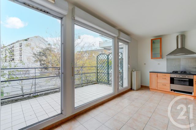Appartement F3 à vendre - 3 pièces - 69.68 m2 - LYON - 69008 - RHONE-ALPES - Century 21 Presqu'Île Immobilier