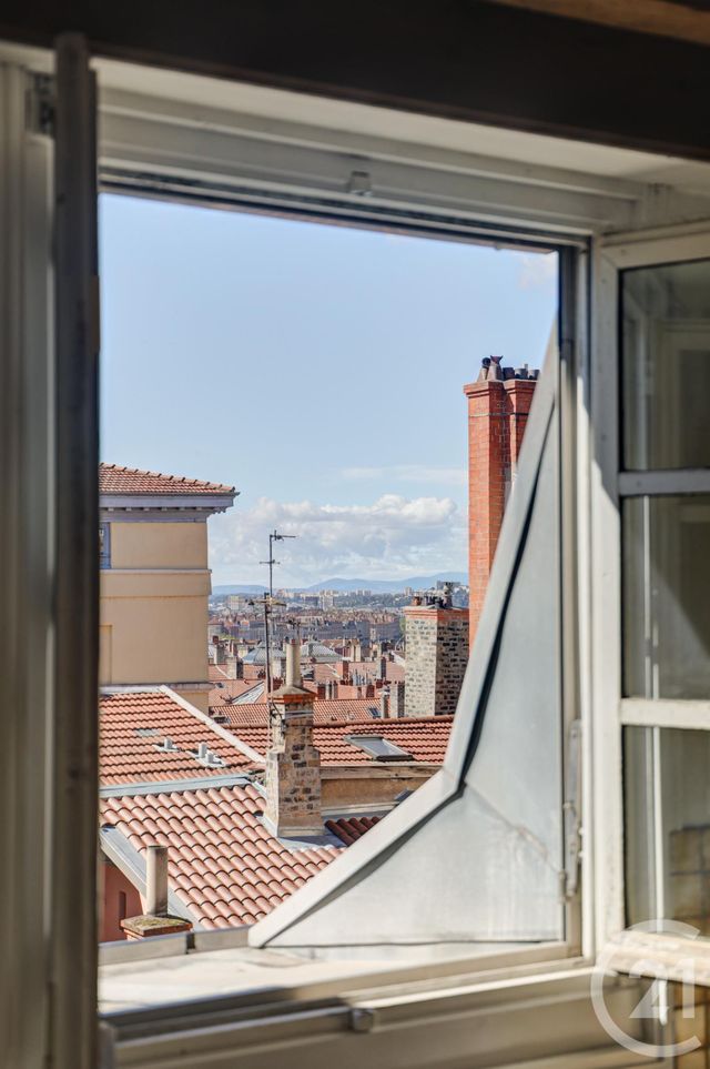 Appartement F4 à louer - 4 pièces - 106.24 m2 - LYON - 69001 - RHONE-ALPES - Century 21 Presqu'Île Immobilier