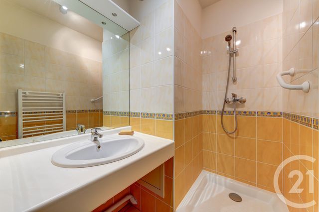 Appartement T3 à louer - 3 pièces - 92.76 m2 - LYON - 69005 - RHONE-ALPES - Century 21 Presqu'Île Immobilier