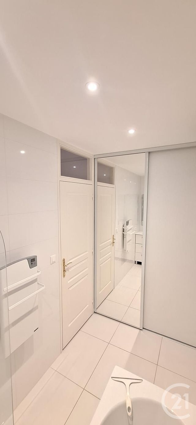 Appartement à louer - 3 pièces - 84.0 m2 - LYON - 69002 - RHONE-ALPES - Century 21 Presqu'Île Immobilier