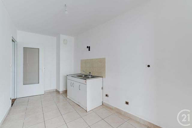 Appartement T3 à vendre - 3 pièces - 77.02 m2 - LYON - 69003 - RHONE-ALPES - Century 21 Presqu'Île Immobilier