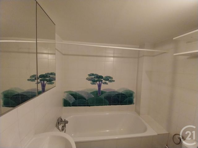 Appartement Studio à louer - 1 pièce - 33.45 m2 - LYON - 69002 - RHONE-ALPES - Century 21 Presqu'Île Immobilier