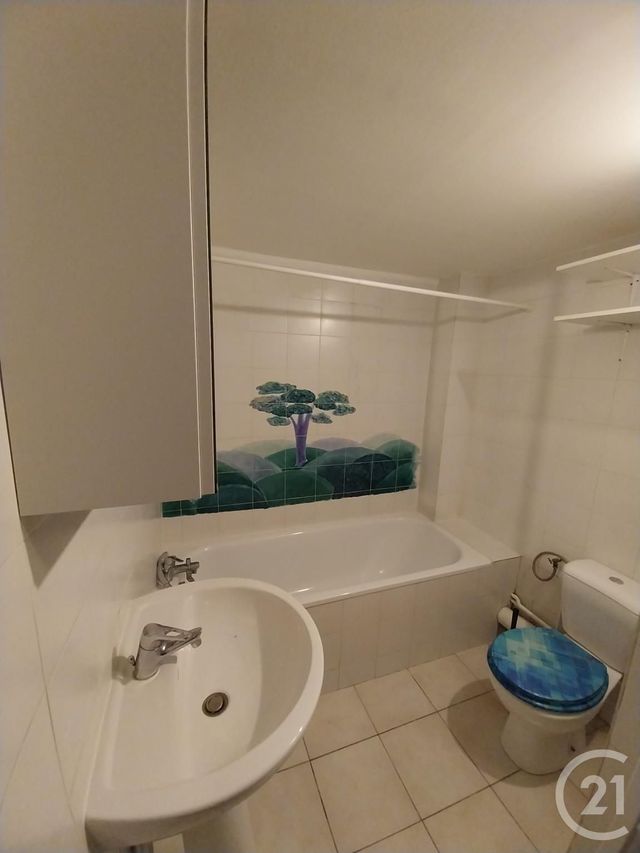 Appartement Studio à louer - 1 pièce - 33.45 m2 - LYON - 69002 - RHONE-ALPES - Century 21 Presqu'Île Immobilier