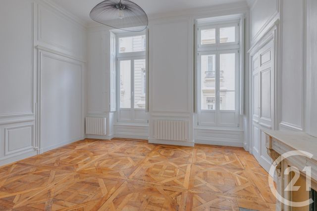 Appartement F2 à vendre - 2 pièces - 40.12 m2 - LYON - 69002 - RHONE-ALPES - Century 21 Presqu'Île Immobilier