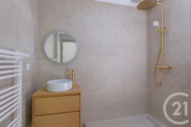 Appartement F3 à vendre - 3 pièces - 62.0 m2 - LYON - 69002 - RHONE-ALPES - Century 21 Presqu'Île Immobilier