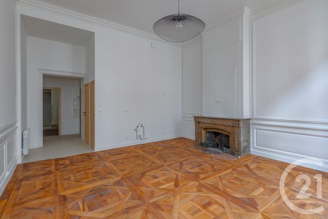 Appartement F3 à vendre - 3 pièces - 62.0 m2 - LYON - 69002 - RHONE-ALPES - Century 21 Presqu'Île Immobilier