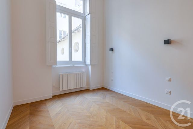 Appartement F4 à vendre - 4 pièces - 72.21 m2 - LYON - 69002 - RHONE-ALPES - Century 21 Presqu'Île Immobilier
